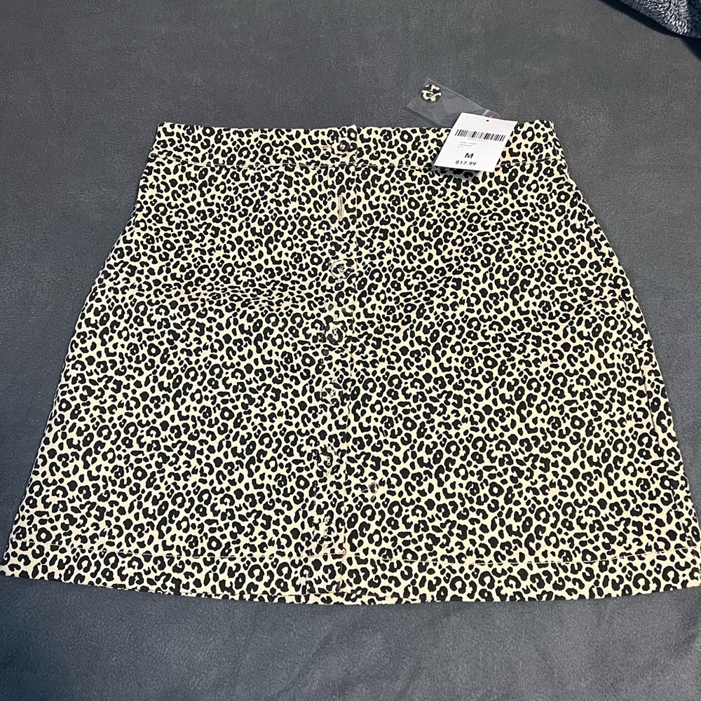 Forever 21 Cheetah Leopard Print Mini Skirt